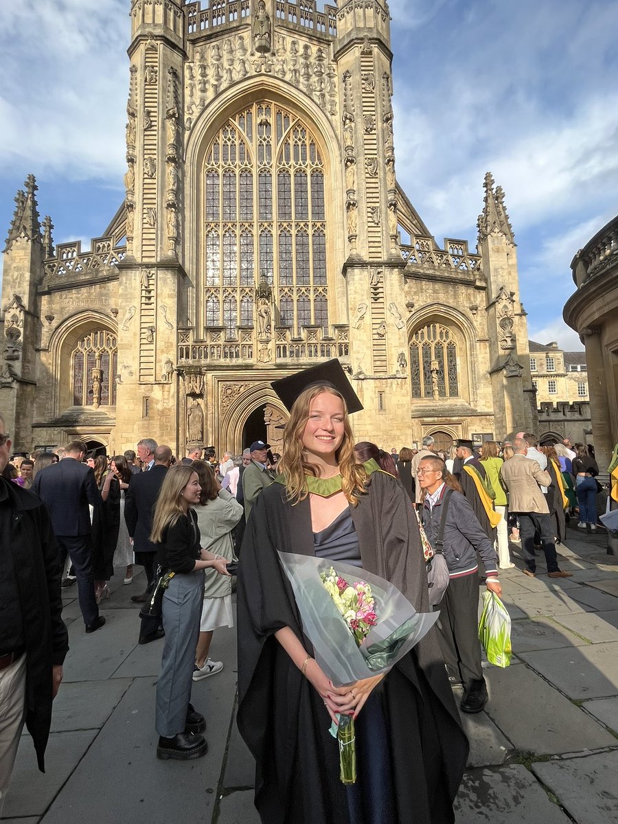 philipppajames's tweet photo. So this happened this weekend. Covid, brexit, strikes, a marking boycott and torrential rain on the day. She made it and the sun shone finally - super proud ❤️ https://t.co/xk16XyHTji