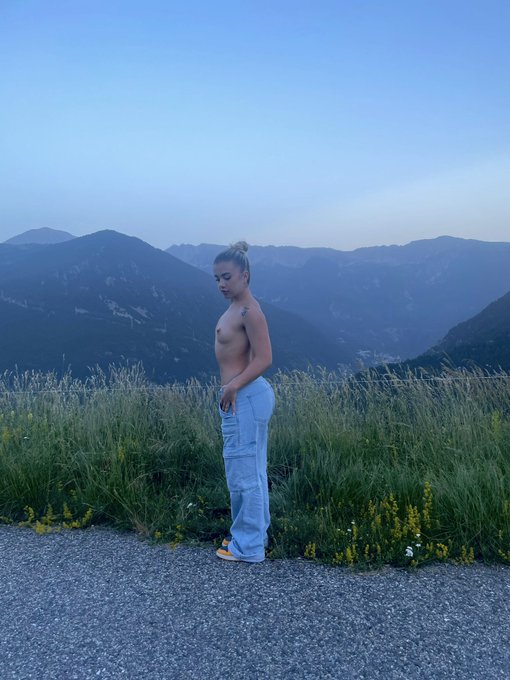 😳 https://t.co/oduudTUA64