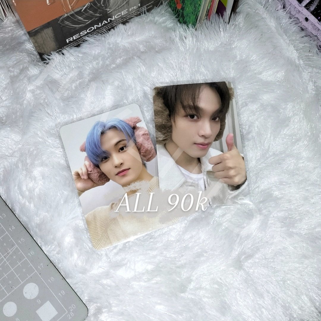 want to sell TAKE ALL ONLY. help rt.

𓏔 Dm for details 
𓏔 Keep event with dp 
𓏔 Inc all exc adm oren 
✅ Shopee freeong 
🏠 Depok, Jawa Barat.

❌ SENSITIVE BUYER ❌
HELP MENTION AFTER DM
t. wts haechan mark pink Christmas xmas nct dream