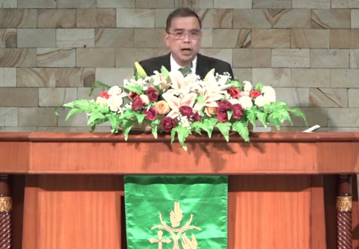 Awali setiap usaha dengan meminta hati yang takut Tuhan. Ikuti aturan main yang ditetapkan Allah. Andalkan Allah saja. Jangan terbawa arus. Jangan buka celah bagi Iblis. (1 Raj. 9:1-9) - Bpk. Ir. Christian Kartawijaya, MACE