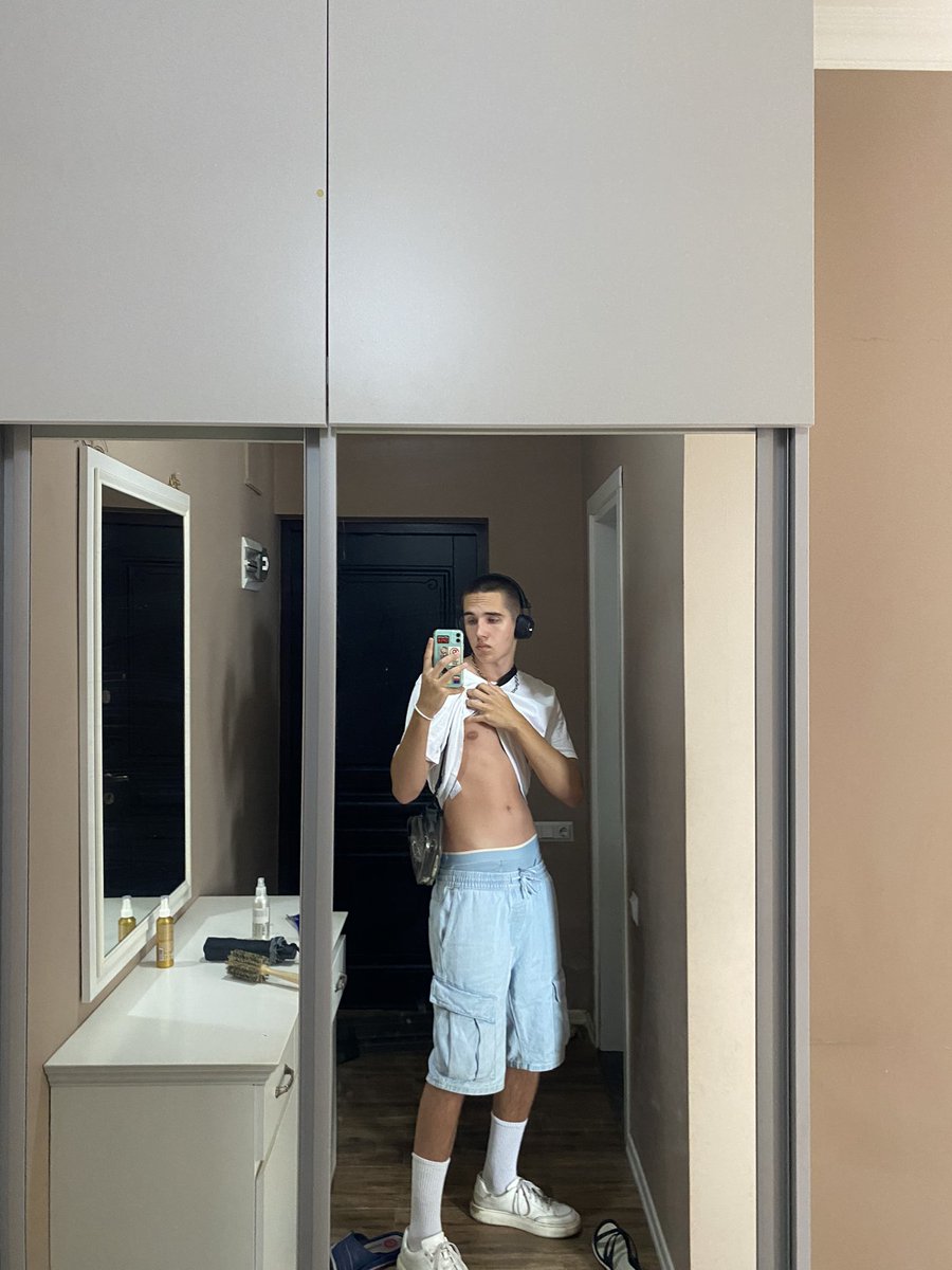 xxxgor_'s tweet photo. 🫢

#teen #gay #body https://t.co/2n8Tvd1BC6