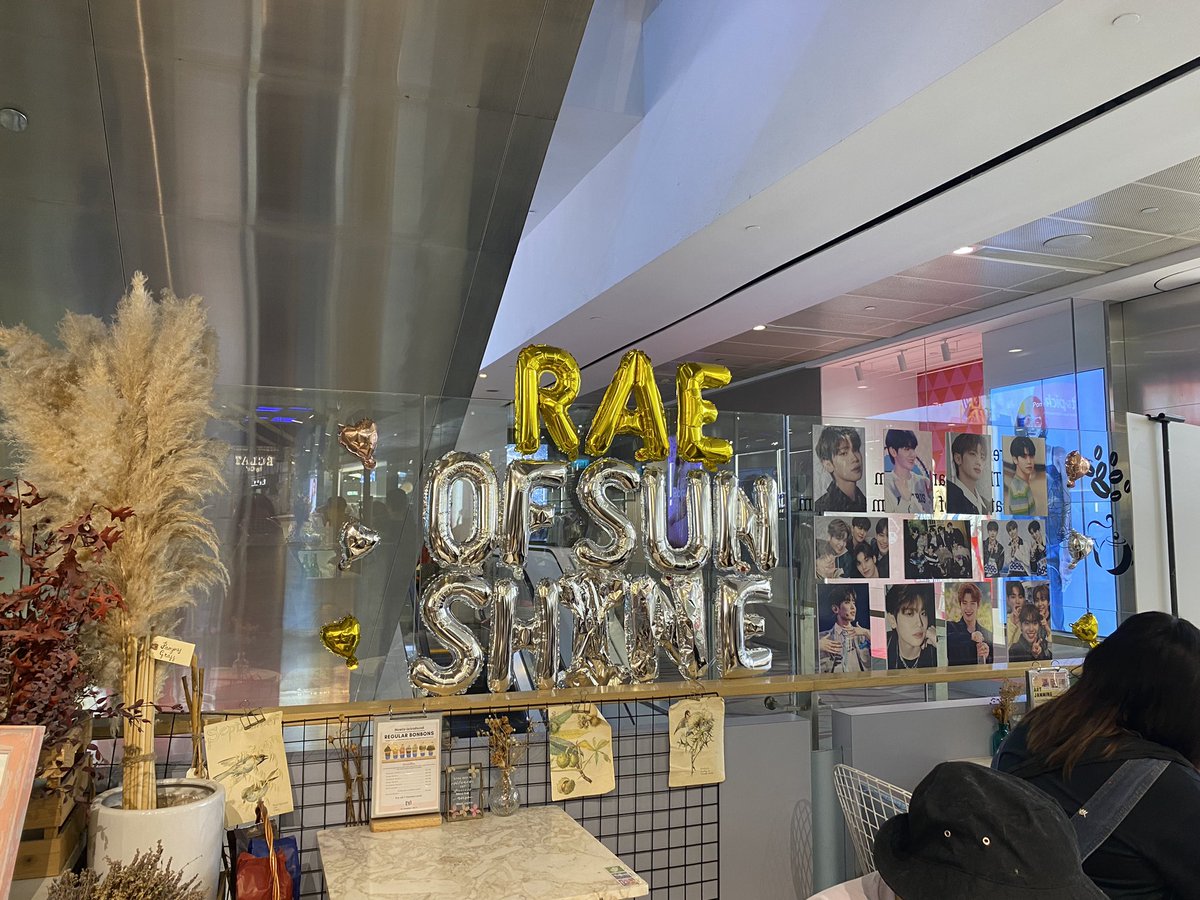 LIXL0VEB0T's tweet photo. 0714 day 🫶🏻 thank you @ktaeraesg for organising!! everything was so cute and pretty~

#RAEofsunshinesg https://t.co/E8DqVopiLp