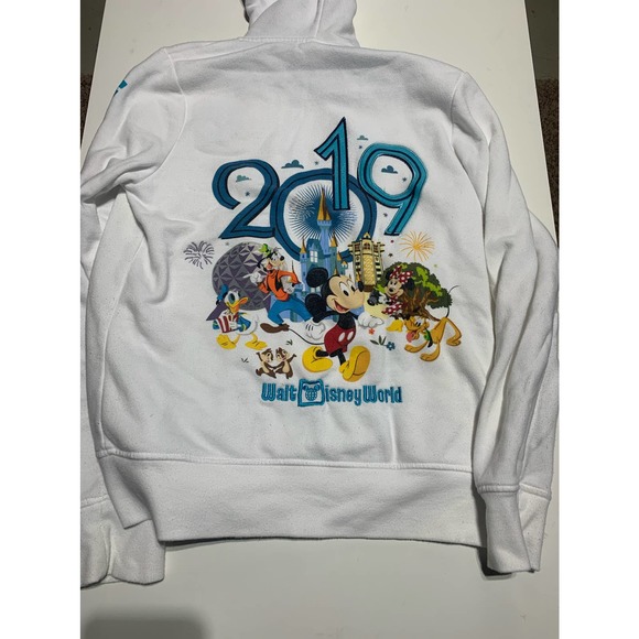 thriftstigators's tweet photo. So good I had to share! Check out all the items I'm loving on @Poshmarkapp from @working_dog35 #poshmark #fashion #style #shopmycloset #florsheim #disney #lauraashley: https://t.co/FDt3yb0y5p https://t.co/seyQx59Ffo