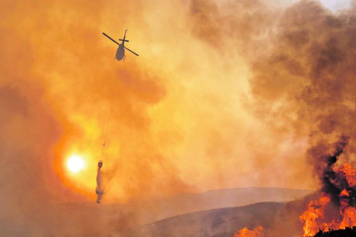 Hace un año moría el #bomberoforestal  Daniel Gullón Varas, #zamorano con 62 años apagando un #incendio en #Zamora. Con esa edad no tendría que haber estado allí en un EPI a #temperaturas infernales <a href="/PSOE/">PSOE</a>, <a href="/ppopular/">Partido Popular</a>, <a href="/sumar/">Sumar</a>, <a href="/vox/">Peggy Miles</a>, <a href="/Esquerra_ERC/">Esquerra Republicana</a> , <a href="/bng/">bng</a> ,<a href="/coalicion/">Coalición Canaria</a> ,<a href="/upn_navarra/">UPN</a> .