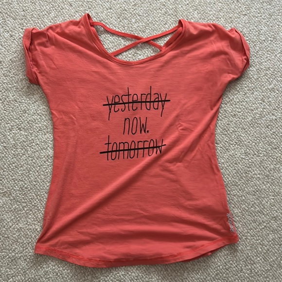 colorful_unique's tweet photo. So good I had to share! Check out all the items I'm loving on @Poshmarkapp #poshmark #fashion #style #shopmycloset #disney #aeropostale #reebok: https://t.co/u1b5FQlbQD https://t.co/411LbrhbG4