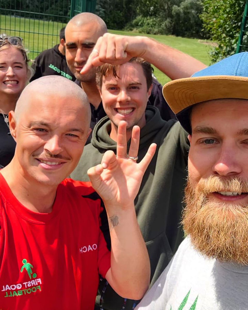 DevinNicholson's tweet image. Charity Hair Shave 🧑🏼‍🦲 

+£1000 raised for @tommys ❤️
40cm hair donated to @LPTrustUK 🧔🏻‍♀️

Swipe To Shave ➡️✂️