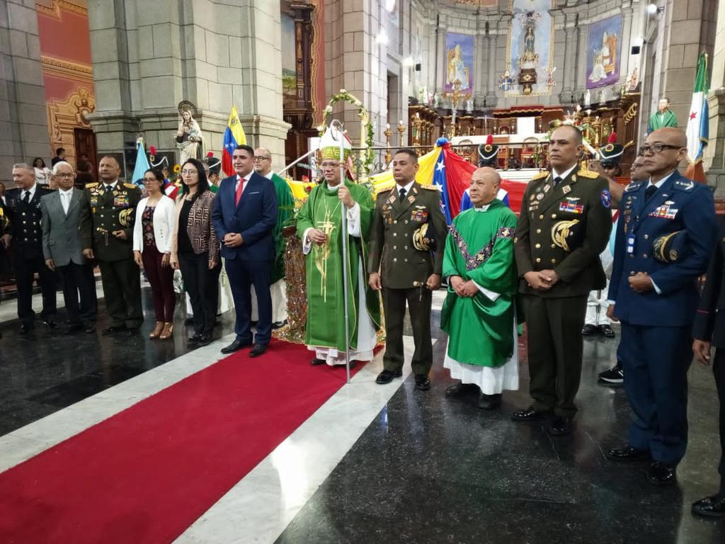 #16Jul || Desde la Basílica Menor de la Inmaculada Concepción, en la Plaza Bolívar del Edo. Mérida, se realiza misa en Acción de Gracias en Conmemoración al Día de la Virgen del Carmen Patrona del Ejército Bolivariano.