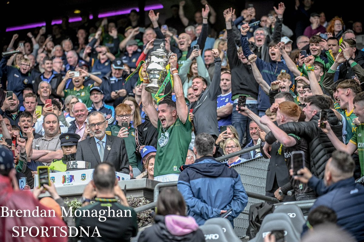 Congrats <a href="/MeathGAA/">Meath GAA</a> 👏 would have been nice to see <a href="/OfficialDownGAA/">Official Down GAA</a> Captain Pierce Laverty up there all the same 😕