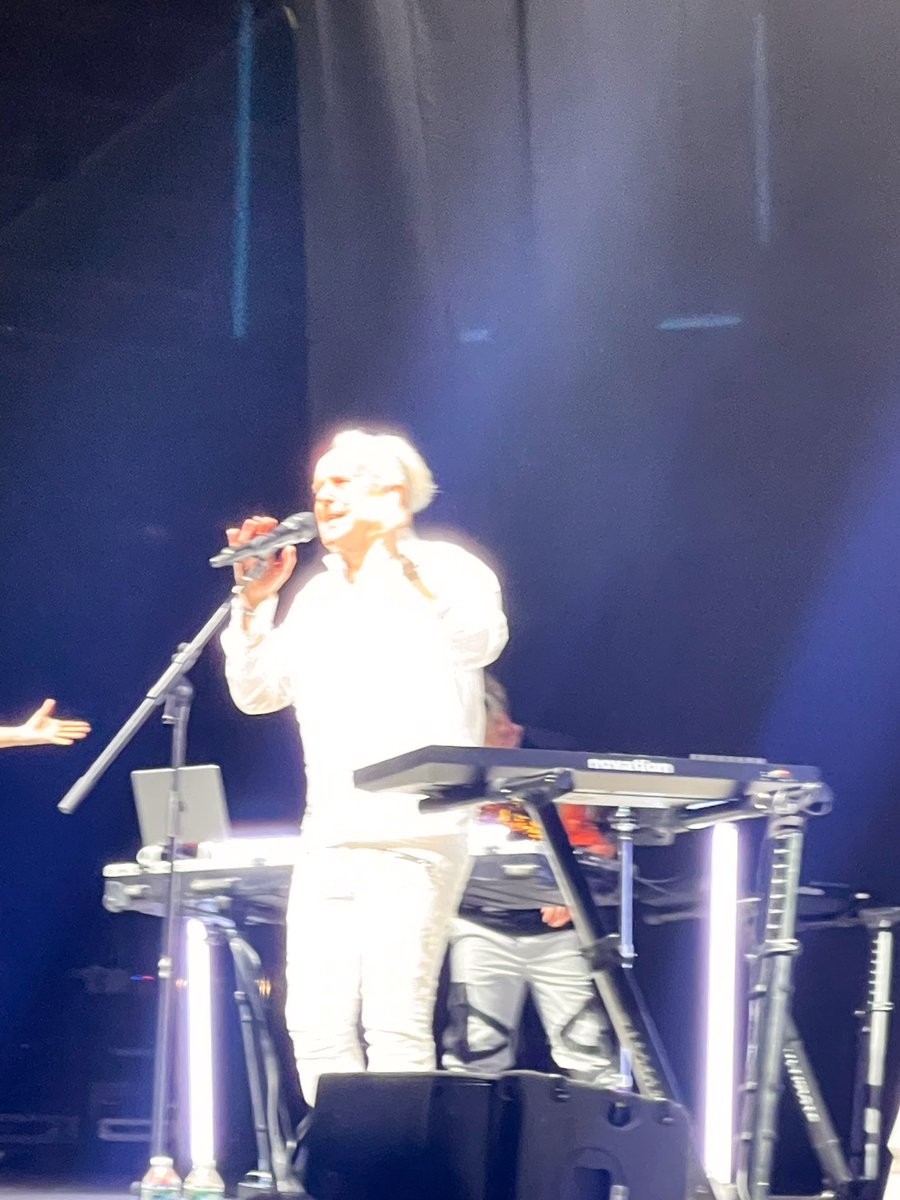 .<a href="/howardjones/">Howard Jones</a> you brought the magic to Tampa last night