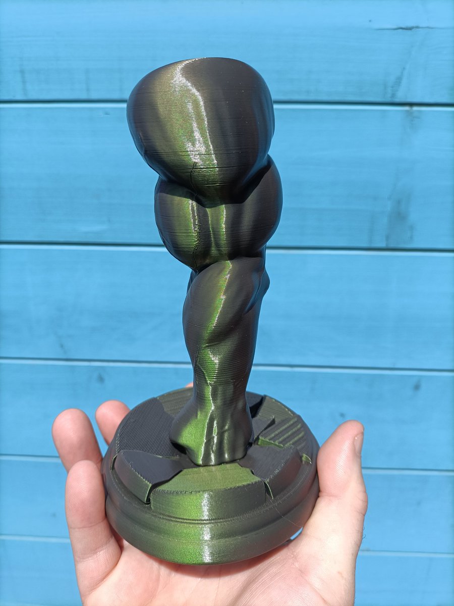 Bugman_140's tweet photo. Super Happy with how the testing for SMASH came out, 
printed with zero support on the #PrusaMini and in @prusament Mystic Green 

Time to get it ready to share on @printablescom https://t.co/80vcSsSpuv