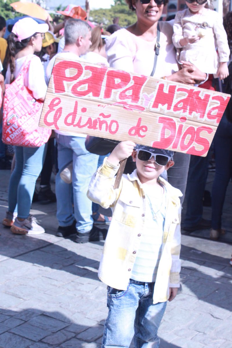 MaranathaMoviuc's tweet photo. Sabemos que Dios pelea por nosotros y por el diseño original
#VidaFamiliayFe https://t.co/8DApggr4sy