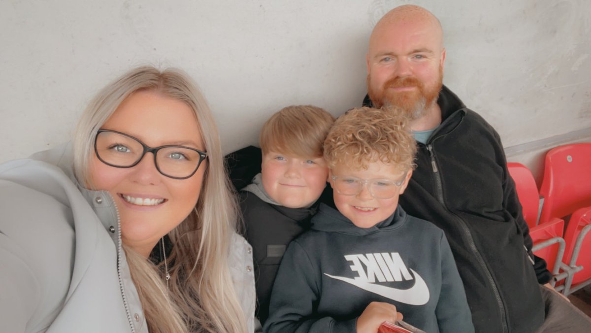 lisha21wilde's tweet photo. What a great afternoon we’ve had watching Salford Red Devils with the tickets Archie got from school for displaying ‘Be a red’ values. @MrEnnis4 @SalfordDevils #BeARed https://t.co/kUvQHewaKp
