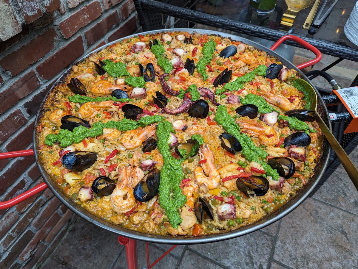 Jen Gentleman 🌺 on Twitter "Got to have homemade paella last night 🤤"