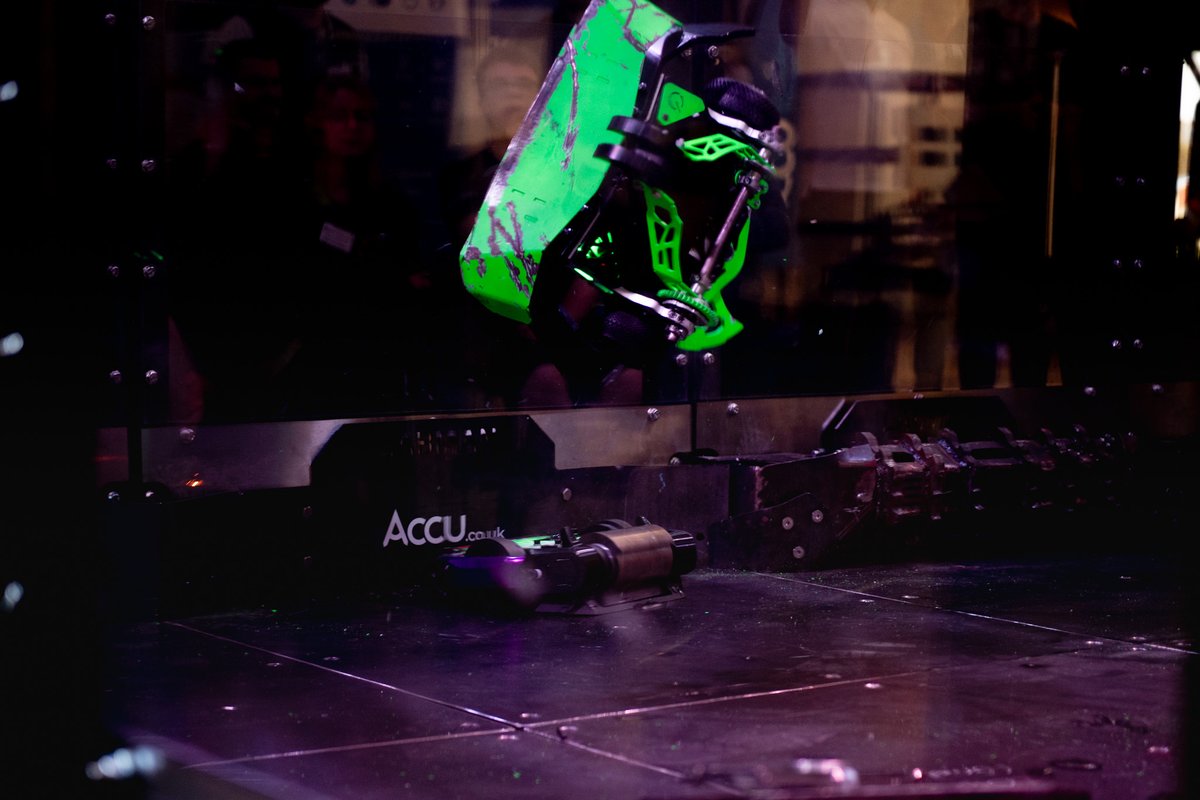 Fightfest1's tweet photo. Coming up from 5pm, the finals!! Who will be crowned champion of FightFest 2023?
Tune in to https://t.co/7tDgBuMQwA

#FightFest #robotwars #battlebots #combatrobots #engineeringlife #STEM #labmanlife #FightFest2023 https://t.co/6hes3my0Bz
