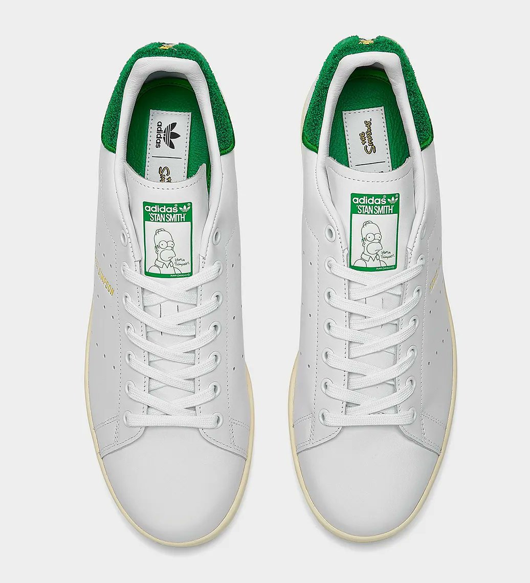 JustFreshKicks tweet media