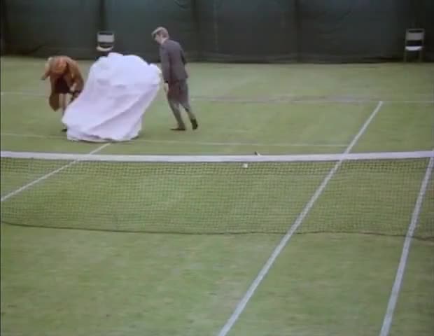JonTrevithick's tweet photo. But what's this? Two spectators have rushed onto the pitch with spoons and forks...
#Wimbledon
#MontyPython
#Blancmange
#Skyron https://t.co/ge9zZSBc7N