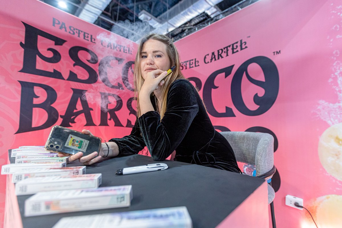 exhalarvape's tweet photo. The perfect smoke for a perfect mood.” 🌬
Exhalar vape at Mevs expo 2023🌬🔥
📅 6 to 8 July 2023
@mevs_expo
📍EIEC, Cairo
▪️Photogarphy: 📸 @CootyImages
#exhalarvape #exhalar #vape #vapes #escobars #torch #disposable 💨
#MEVS #vapeexpo2023 #cairo #egypt #expo #vape https://t.co/mfddsBVEmw