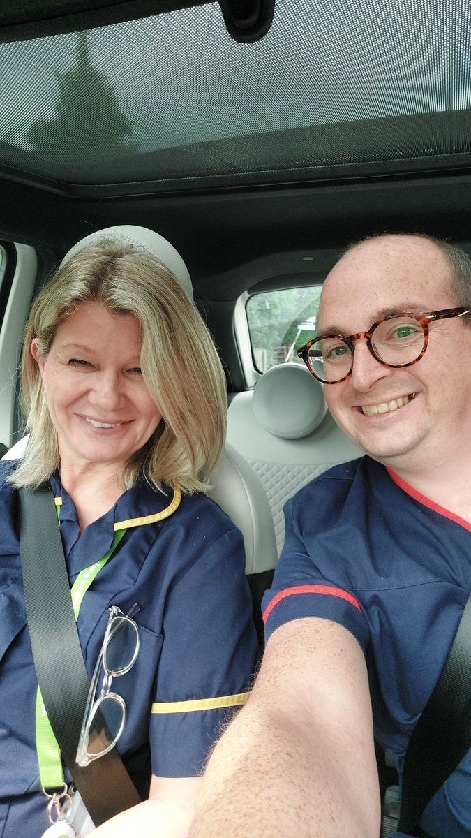 A rare but welcomed community shift working with the lovely Alex one of our non medical prescribers. We have been driving all over East Berks today supporting patients and families in their own home. #EOLC #Paramedic #nurse #charity #PalliativeCare <a href="/thameshospice/">Thames Hospice</a> <a href="/hospiceuk/">Hospice UK</a>