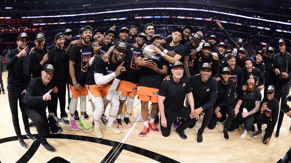 RyB_311's tweet photo. Only 2 people in this pic are still Suns https://t.co/vHpiq5vJJC