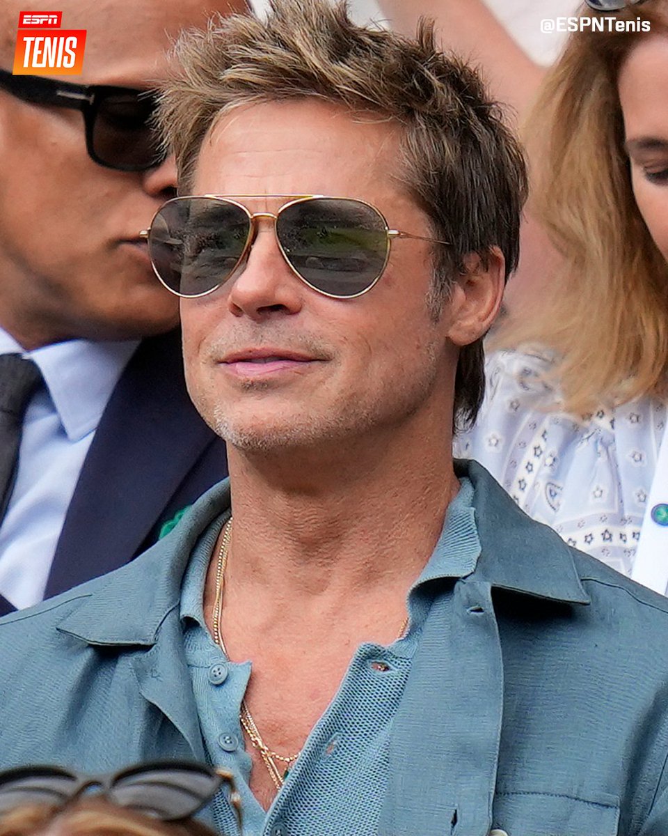 ESPNtenis's tweet photo. Sí, muy linda la final de #Wimbledon, ¿pero nadie va a hablar de que Brad Pitt tiene 59 años? 😳 https://t.co/OlDNEAXvq5