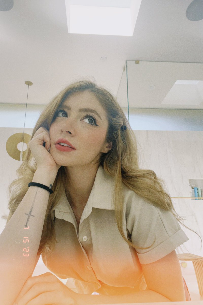 ChrissyCostanza's tweet photo. ✨🫶🏼 https://t.co/1QedmciLoe