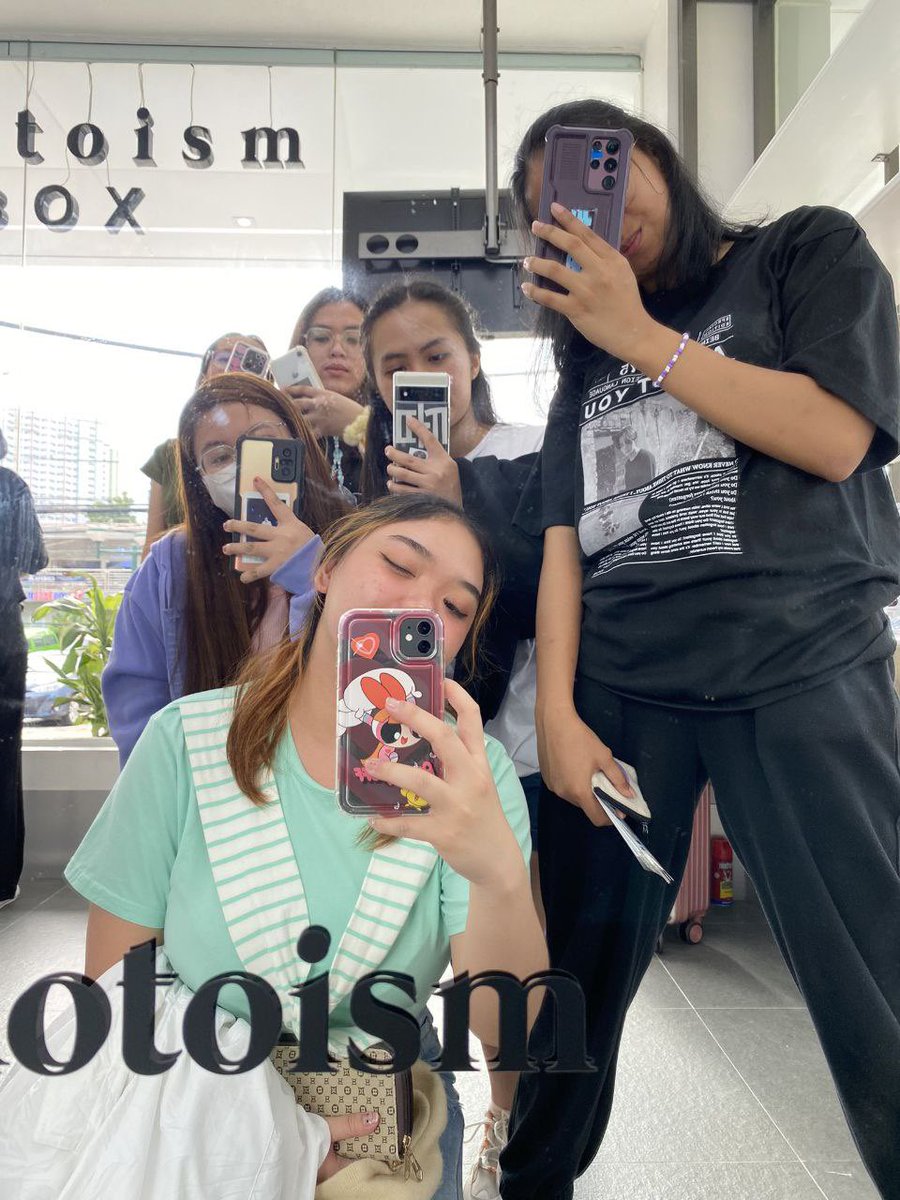 breadednini's tweet image. 4/6 

memories from 6 diff povs 📸 my photoism buddies. ❤️🔐  ilyall. 🫶🏻