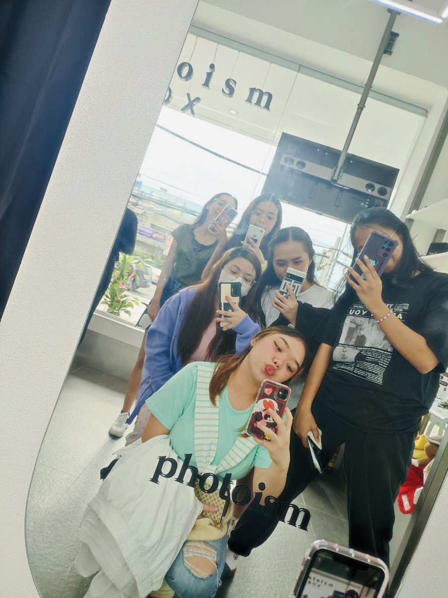 breadednini's tweet image. 4/6 

memories from 6 diff povs 📸 my photoism buddies. ❤️🔐  ilyall. 🫶🏻