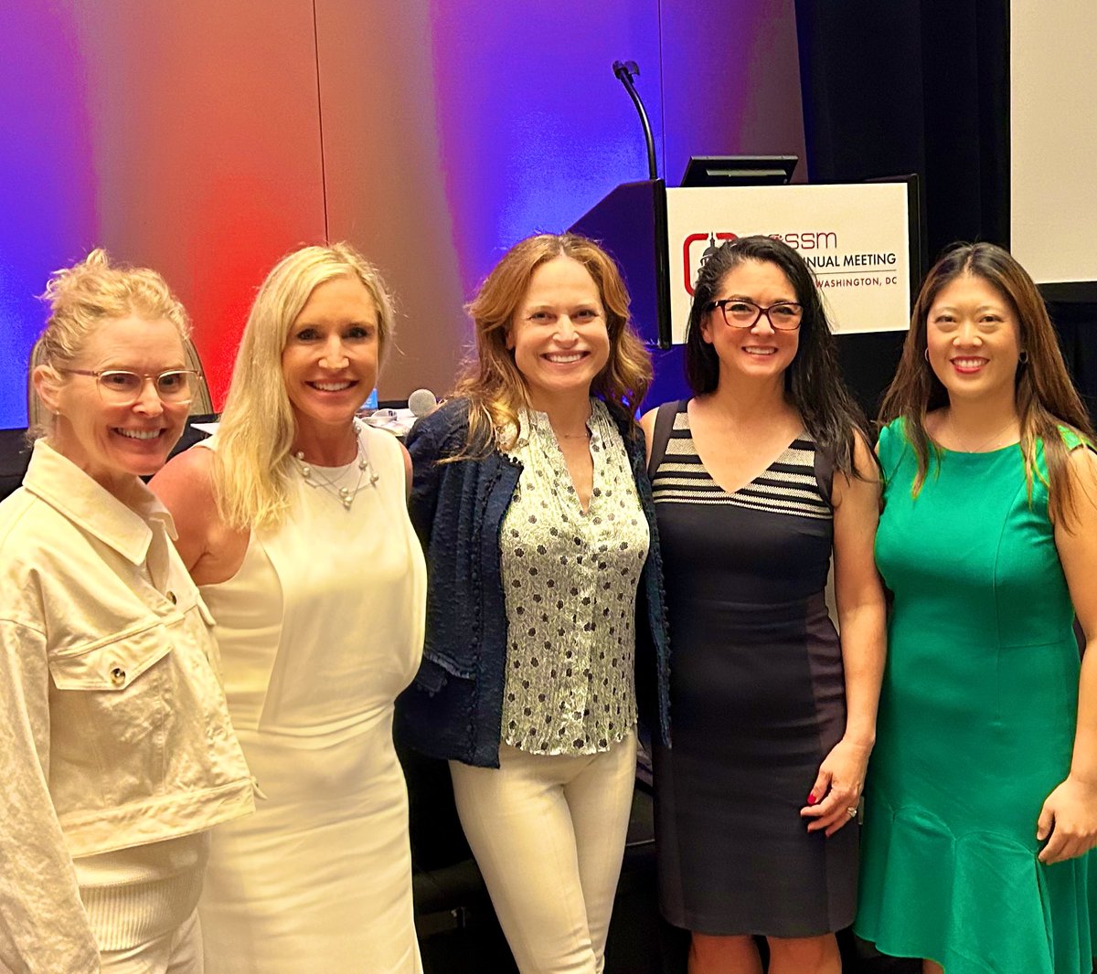 karensuttonmd's tweet image. 🎤 AOSSM &amp;amp; The Forum: The Aging Athlete Panel 
Presenting on optimizing the performance of aging women and men in sports with @kburnsmd @Sabrinastrick19 @DrVondaWright @doccasslee 

@AOSSM_SportsMed @HSpecialSurgery #aossm2023