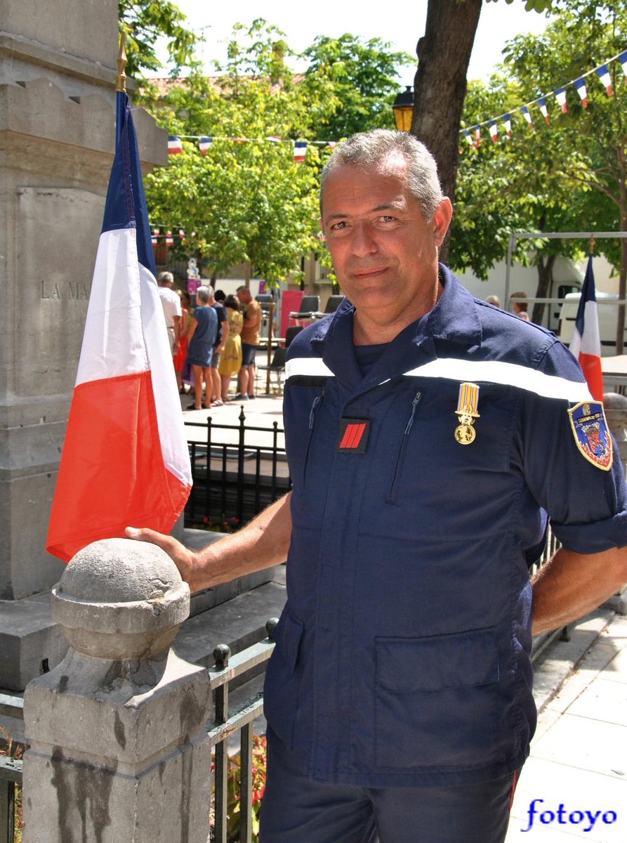 PompiersHerault's tweet photo. #RIP|| Une pensée pour la famille du caporal chef Martin Leguess Sapeurs-#Pompiers de l'#Hérault au centre de #Secours de #Cessenon qui nous a quitté  #SDIS34 présente ses sincères condoléances à sa famille &amp; témoigne de son soutien aux pompiers Cessenonais Repose en Paix Martin https://t.co/XPVWx60P9M