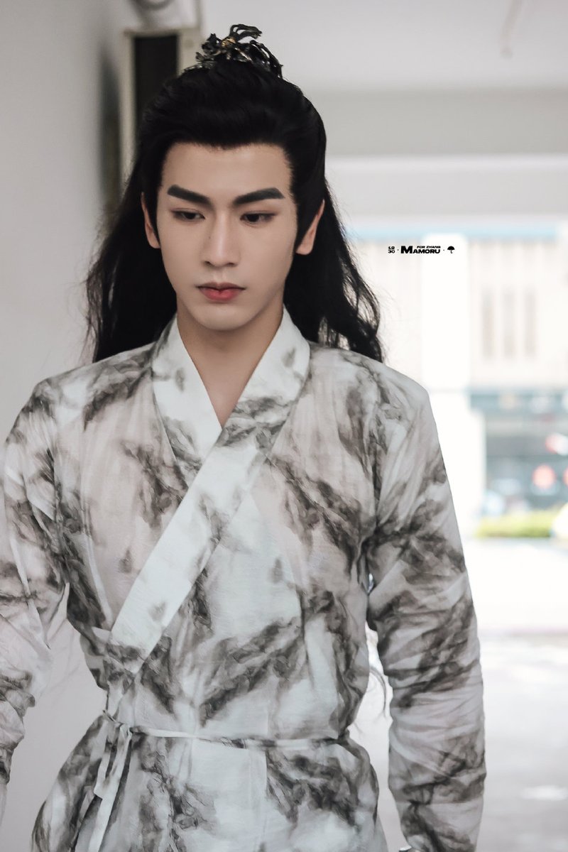 Today, 160723

Work,

#Zhanglinghe #TheBrightfourseas #Sihaizongming #TGCF #EternalFaith #TgcfLiveAction