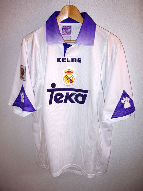 AdriRM33's tweet photo. Primer jugador que se te venga a la mente con esta camiseta. 👀 https://t.co/AFVtYs2SnN