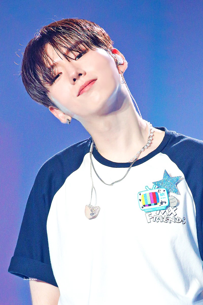 CMW_1122's tweet photo. 230709 #기현 #몬스타엑스
@OfficialMonstaX
아직 체조에 사는 사람이 저랍니다• ᴗ •̥ ˳ ˳ https://t.co/XDOAJxt0nU