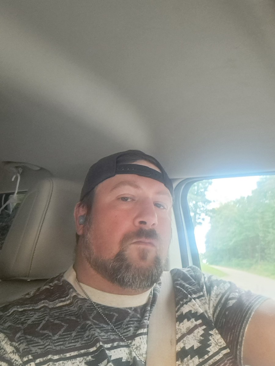 jonkmusic17's tweet photo. Back to Nashville!!! Stay tuned https://t.co/yaF8wmv10R