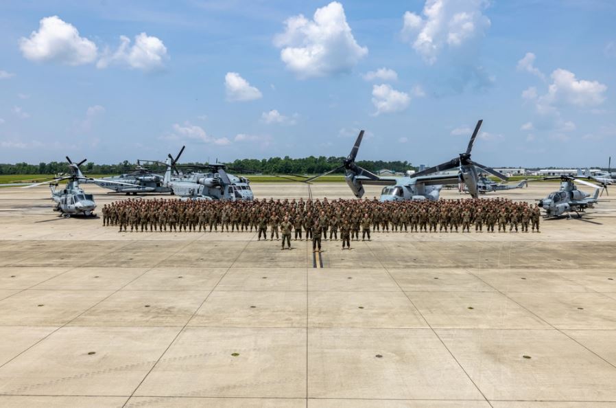 iimefmarines's tweet photo. 72 Years of Excellence๐
Marines with @26MEU (MEUSOC) Aviation Combat Element stand in formation for a group photo during the squadronโs 72nd birthday celebration on Marine Corps Air Station New River, North Carolina @USMC @DeptofDefense #marines #aviation #MEUSOC https://t.co/iFhKKDOiqQ