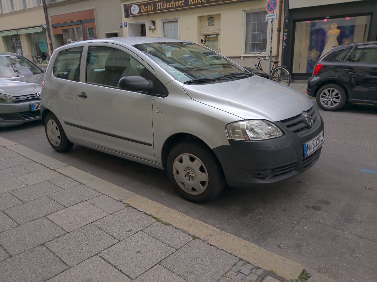 StripeyMiata's tweet photo. Unpainted Bumper goodness #povertyspec https://t.co/E692HdrTOu