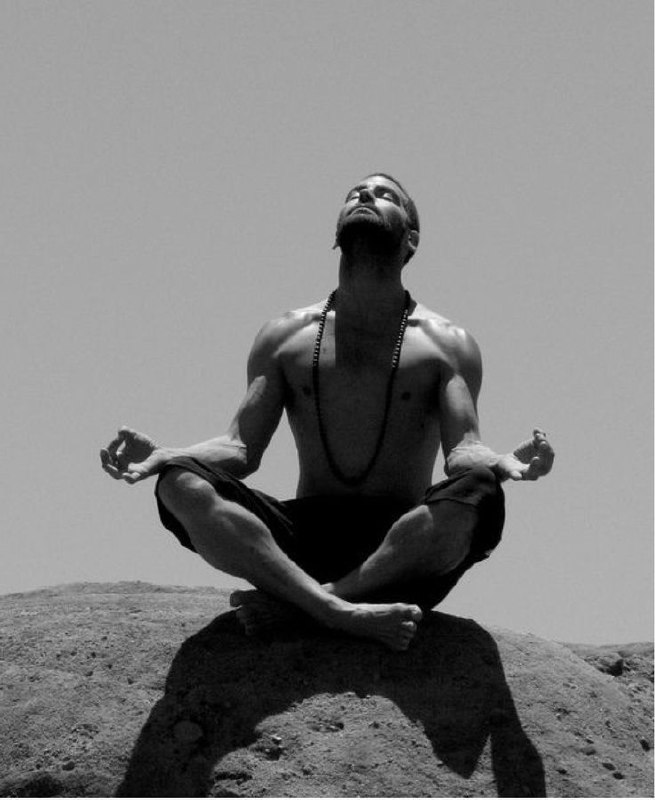 Ninja__Wisdom's tweet photo. 20 habits you need to adopt if you want to be successful in your life:

- Thread - https://t.co/IWnb3rbofl