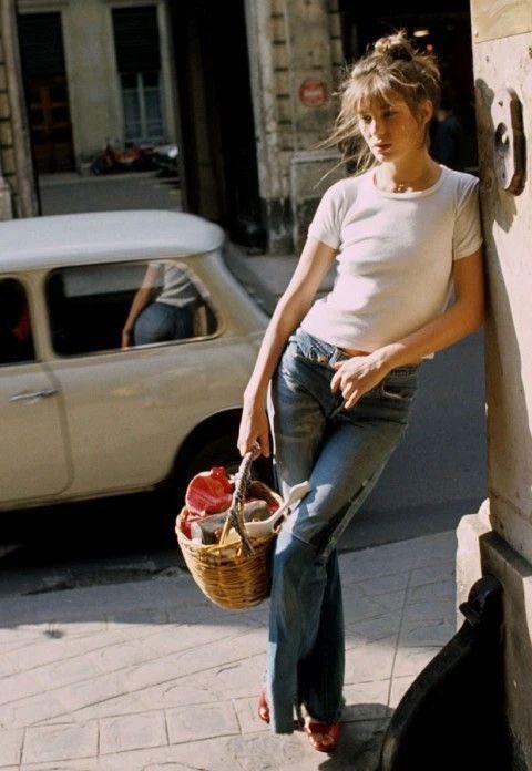 churchofysl's tweet photo. rest in peace to jane birkin, an internal style icon. a white tee, blue jeans and a wicker basket will forever be yours. ❣️ https://t.co/Pz04x1PiA6