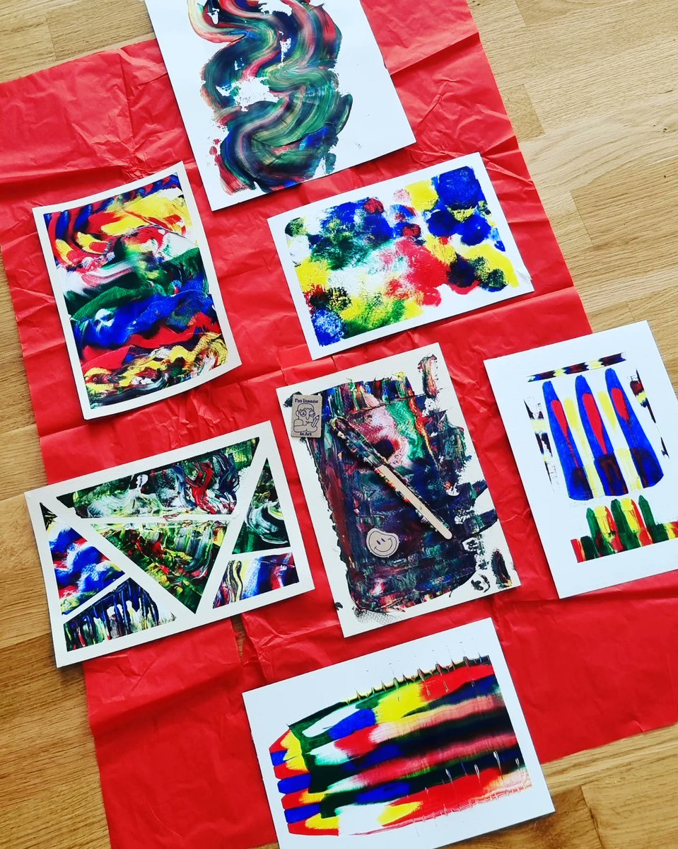 Nika8312's tweet photo. Kunst am Sonntag 😄 hat  Spaß gemacht mit den Formen und Texturen zu experimentieren. Gefühlt hätte ich hier eine riesige Leinwand gebraucht um mit ganzem Körpereinsatz zu malen. https://t.co/9QdPDgNQXE