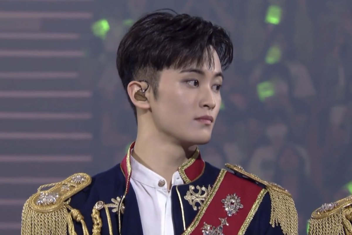 โปรดไว้ผมทรงนี้ตลอดชีวิต