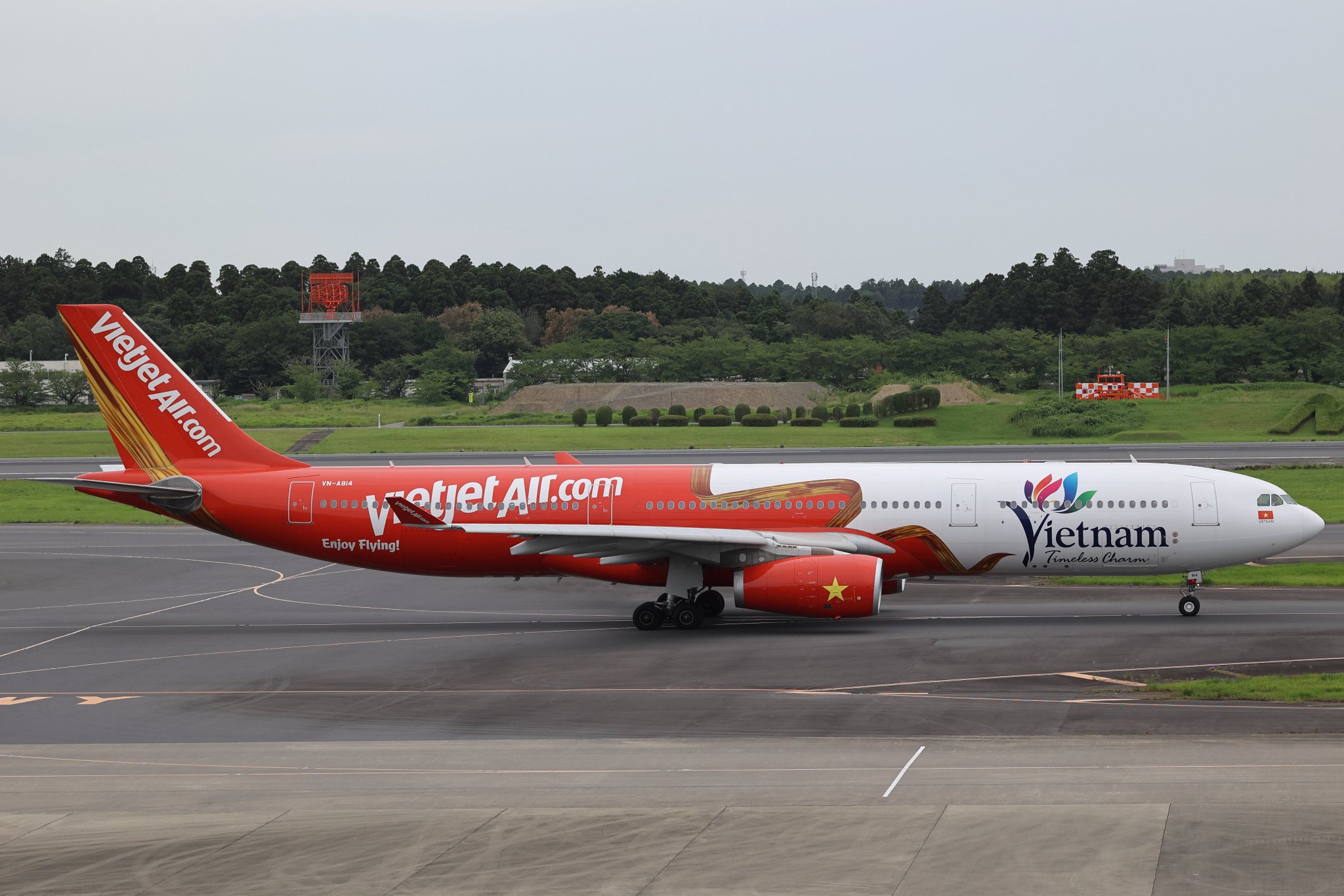  iPadアプリ問題でアメリカン航空便「数十便」遅延