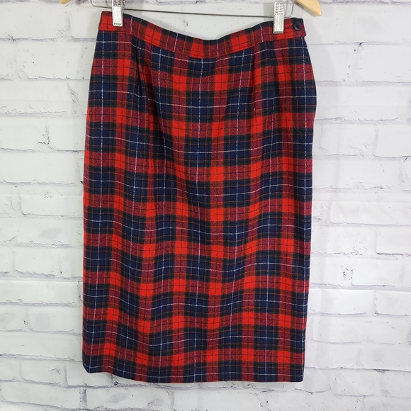 GinaGoodson's tweet photo. So good I had to share! Check out all the items I'm loving on @Poshmarkapp #poshmark #fashion #style #shopmycloset #thehonestcompany #pendleton #district: https://t.co/iqet554LLh https://t.co/LXu2uhelAb