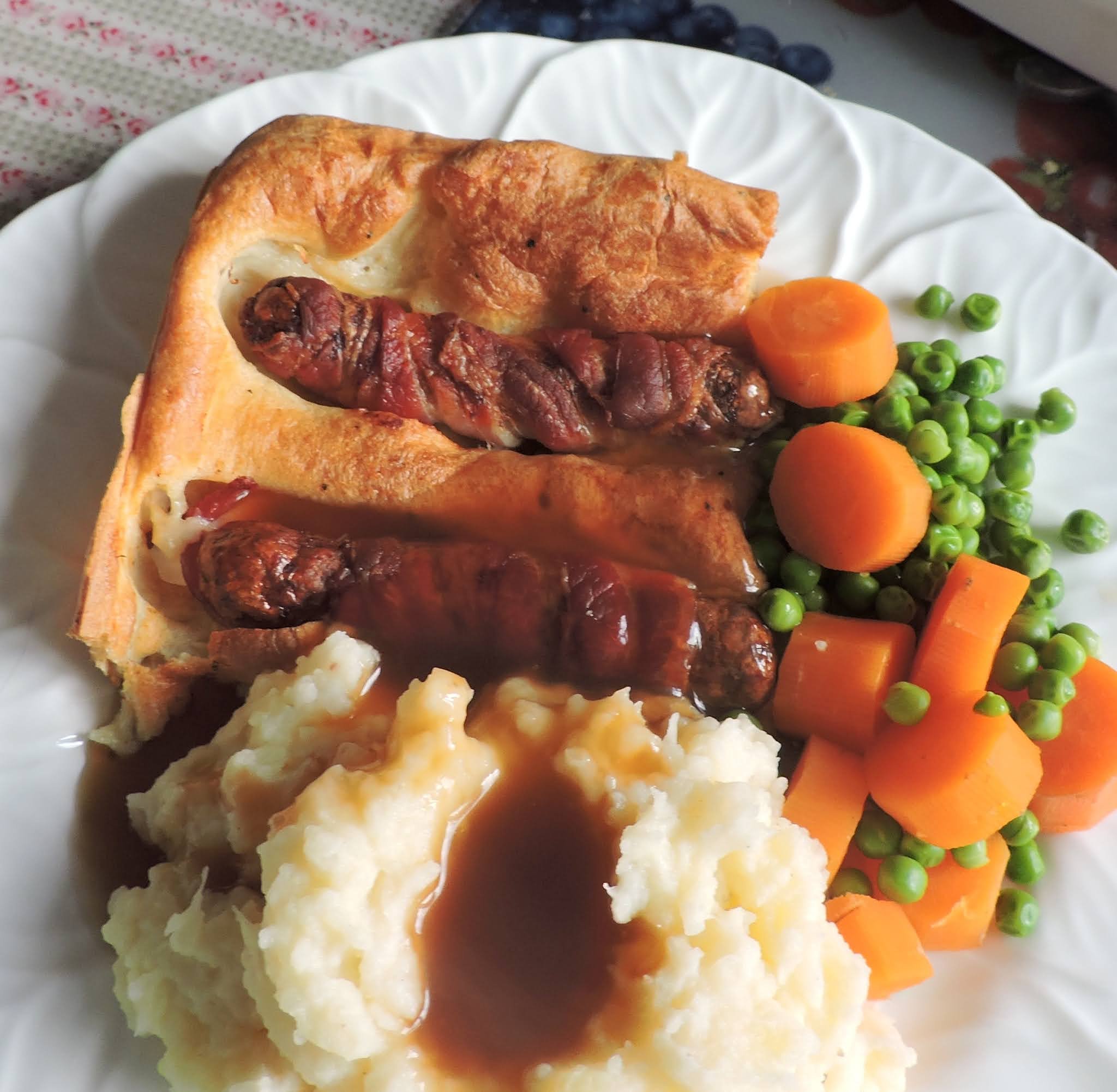 Clive Simpson on Twitter "Toad in the hole, mash, peas, gravy https