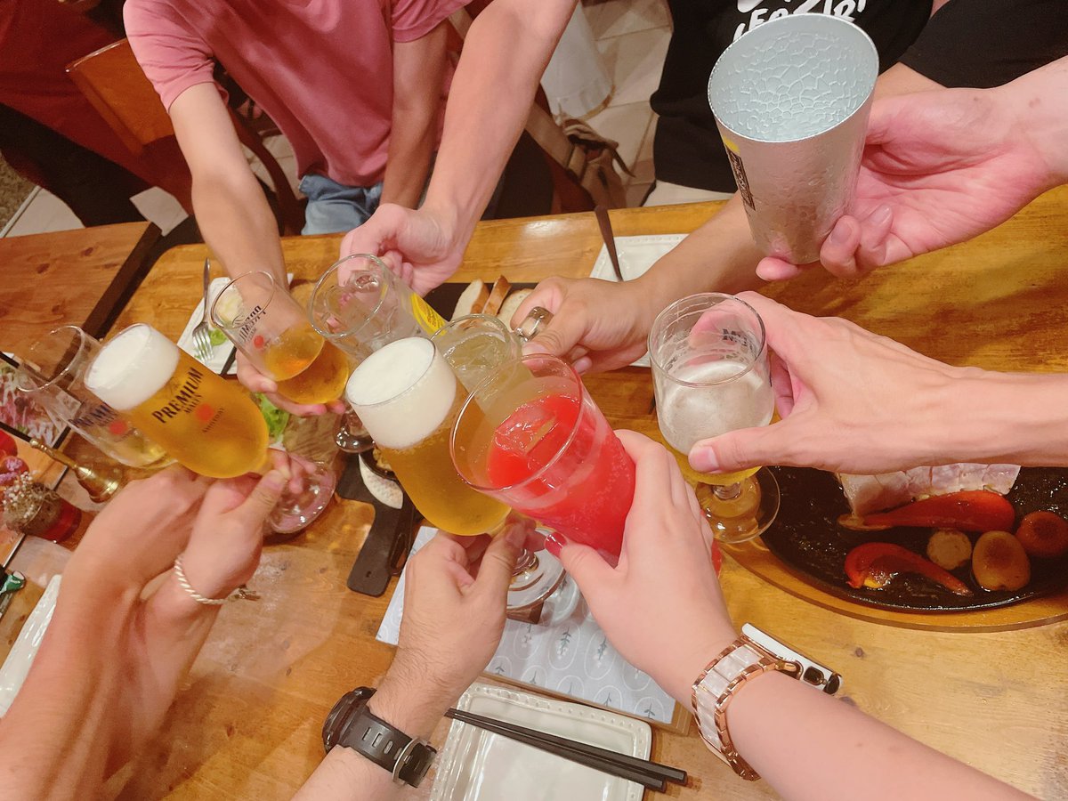 MOct17's tweet photo. #ななみ　#コスパフォ
おつかれさまでした！
かんぱーい🍻 https://t.co/GNiOhJMsVd