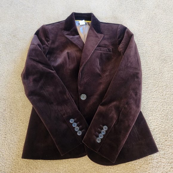 NancyEnterline's tweet photo. So good I had to share! Check out all the items I'm loving on @Poshmarkapp #poshmark #fashion #style #shopmycloset #jcrew #athleta: https://t.co/k1a0BSgJp9 https://t.co/Hv3DX3KFIr
