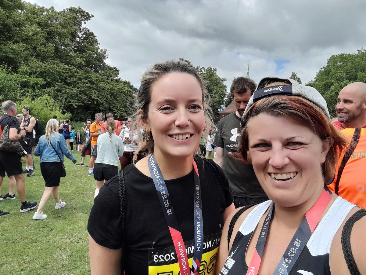 EmmaBeansworth's tweet photo. No training, out till midnight the night before & was overtaken on the hill by a unicorn but maybe the most enjoyable @runnorwich yet!#rn23 Within 150 secs of last years time... maybe next year I will train & properly smash that 1 hr milestone #wishfulthinking #ownworseenemy https://t.co/qtlgOzqYTR
