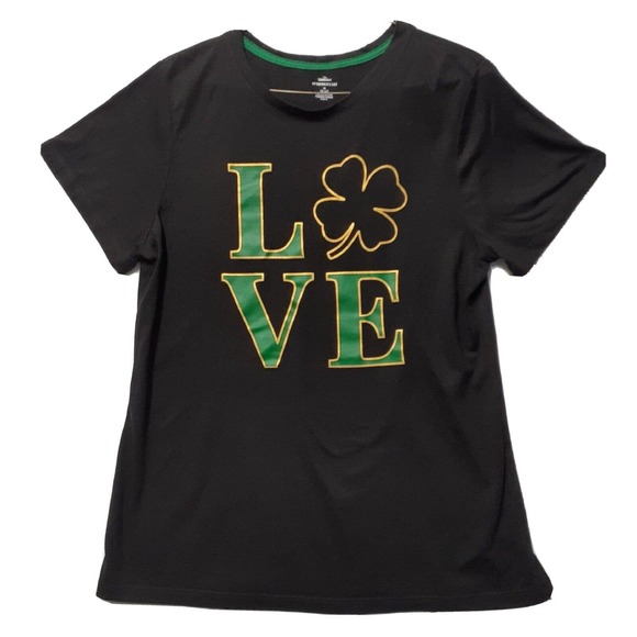 SwaggerSuite's tweet photo. So good I had to share! Check out all the items I'm loving on @Poshmarkapp from @I_Am_Dreamz #poshmark #fashion #style #shopmycloset #anthropologie #waytocelebrate #yardley: https://t.co/SBSZmlLoyK https://t.co/WZrKeFdOd4