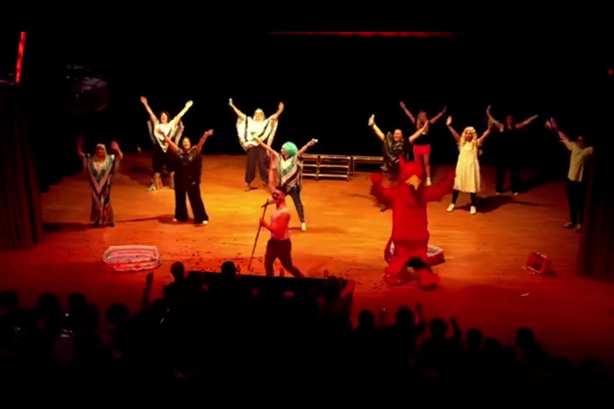 WE WILL, WE WILL, ROCK YOU!!! ❤️❤️ #TeamGriffin #LetsMakeSomeMagic #KBALipSyncBattle ✨✨