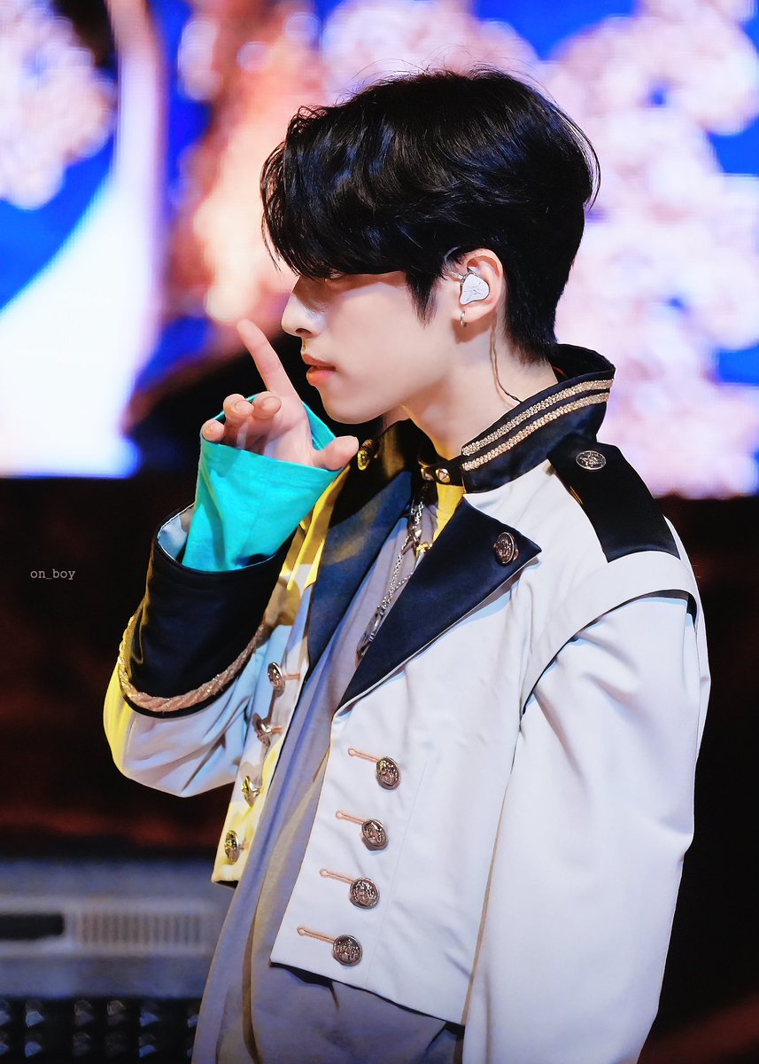 gaon_tomboy's tweet image. 230716 팬미팅

드디어봤다 가온이

#XdinaryHeroes #GAON #엑스디너리히어로즈 #가온 #곽지석