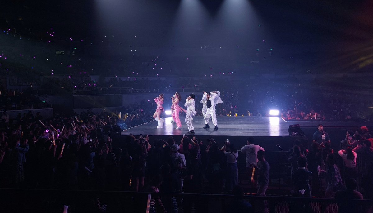 Iba talaga ang PAWER ng <a href="/official__yara/">YARA</a>! Pak na pak pang-opening act dito sa #PPOPCONMANILA2023! 💕

#TMxPpopCon2023