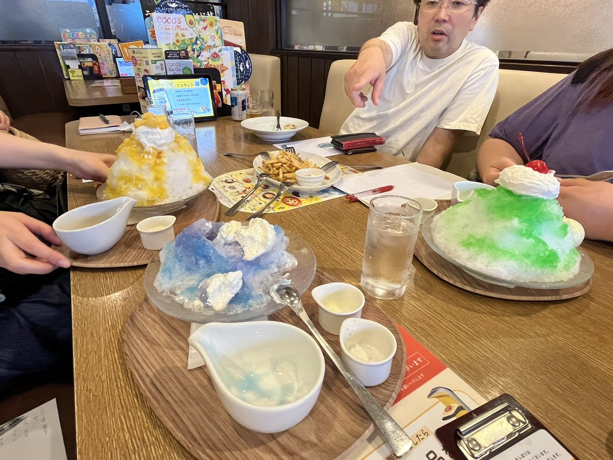 pwoura1997's tweet photo. 映え氷

冷房に震えながら
映え氷

【県大会のうちあわせしたのよ古参②】 https://t.co/WpXZypJRAS